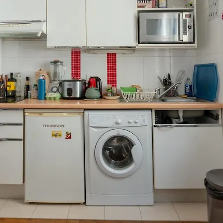 Charming Near Bastille Appartement Parijs